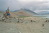 Ladakh - Tso-Moriri, prayer flags 